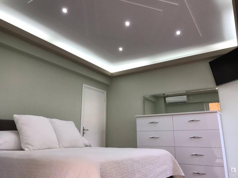 Finer Things Flisvos Beach Condo In Palaio Faliro Aten Exteriör bild