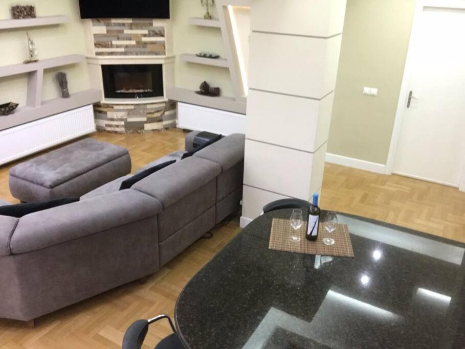 Finer Things Flisvos Beach Condo In Palaio Faliro Aten Exteriör bild
